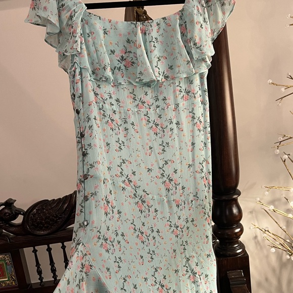 Nicole Miller floaty pale green chiffon dress with ruffle collar, asymmetric hem - Picture 2 of 13